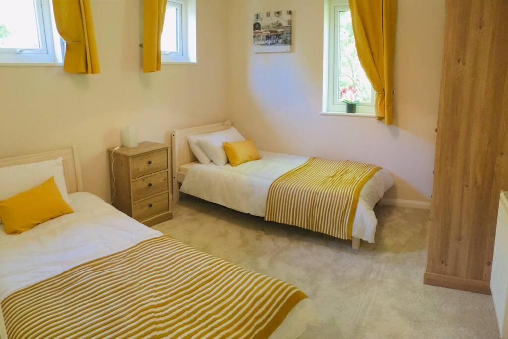 Private 1St Floor Apartment - Perfect For Port Of Dover, Eurotunnel And Short Stays Buitenkant foto